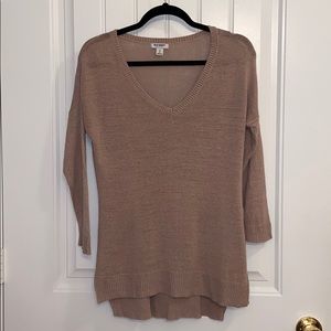 Old Navy Light Weight Sweater in Tan